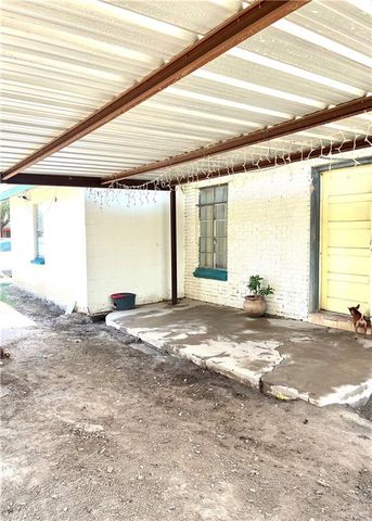 312 S Lee Street, Rio Grande City, TX 78582