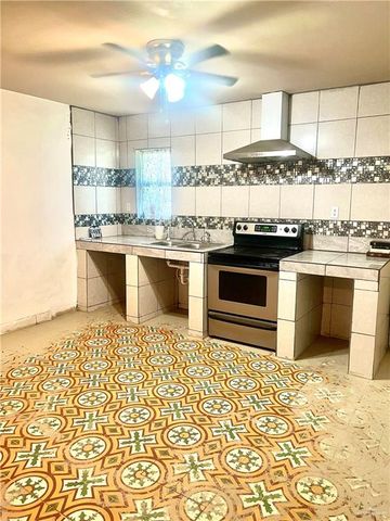 312 S Lee Street, Rio Grande City, TX 78582