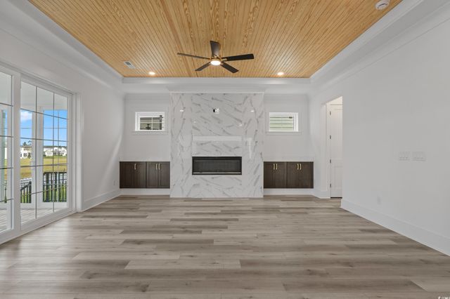 921 Crystal Water Way, Myrtle Beach, SC 29579