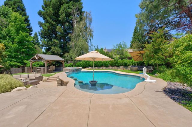 2411 Allendale Pl, El Dorado Hills, CA 95762