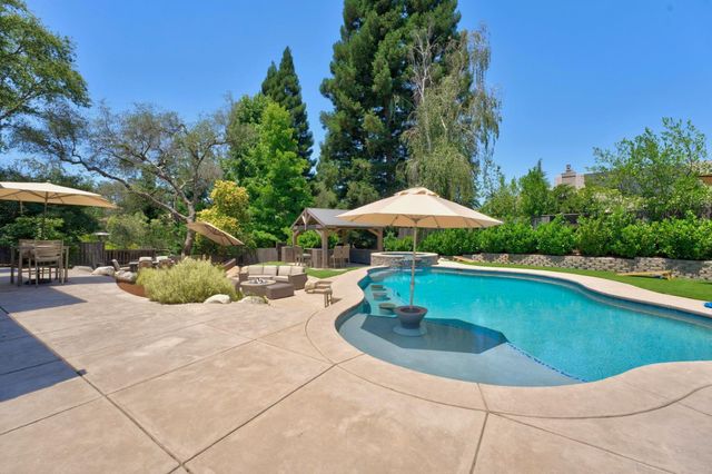 2411 Allendale Pl, El Dorado Hills, CA 95762