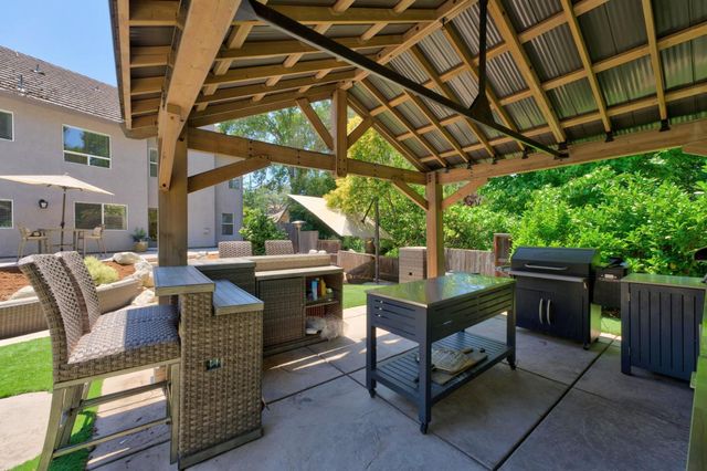 2411 Allendale Pl, El Dorado Hills, CA 95762