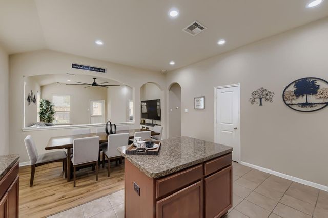 10 Supiro Court, Manvel, TX 77578