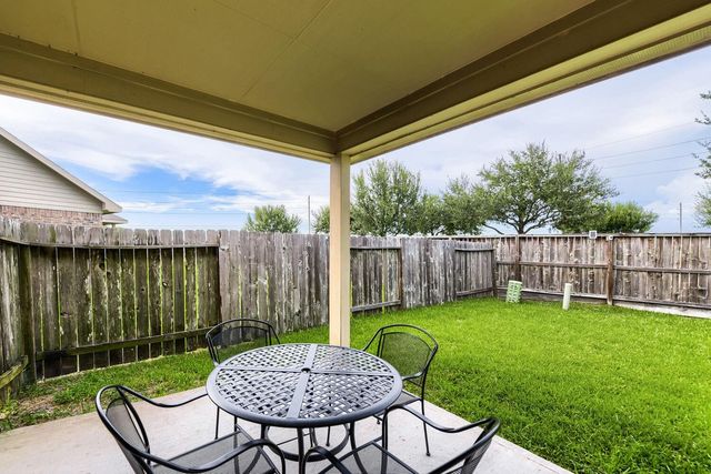 10 Supiro Court, Manvel, TX 77578