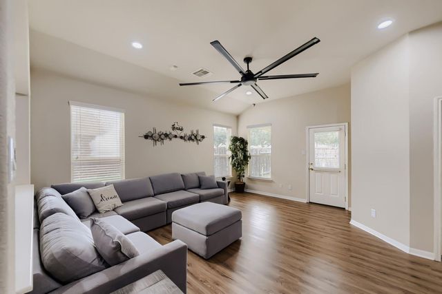 10 Supiro Court, Manvel, TX 77578