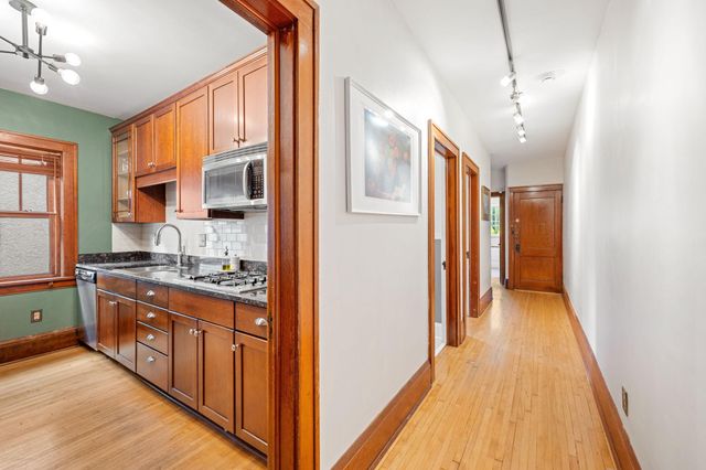 3332 Colfax Avenue S 101, Minneapolis, MN 55408