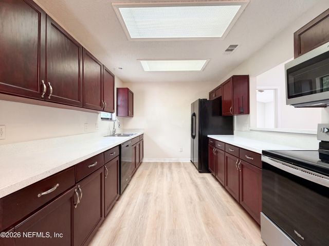 8510 MCNEILL Road, Jacksonville, FL 32244