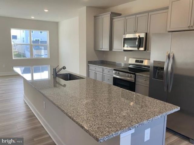 10974 BARNARD PL, White Plains, MD 20695