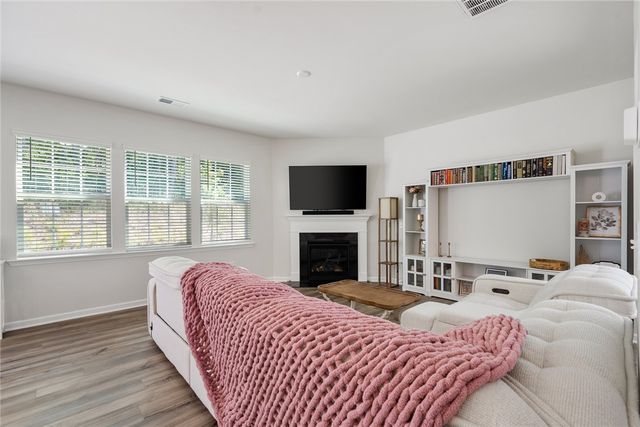 131 Somerset Lane, Central, SC 29630