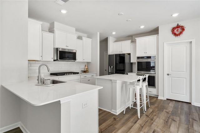 131 Somerset Lane, Central, SC 29630