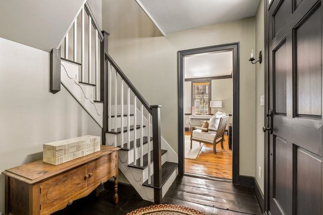 244 New Castle Avenue, Portsmouth, NH 03801