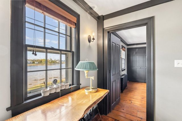 244 New Castle Avenue, Portsmouth, NH 03801