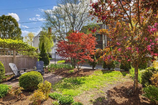 244 New Castle Avenue, Portsmouth, NH 03801
