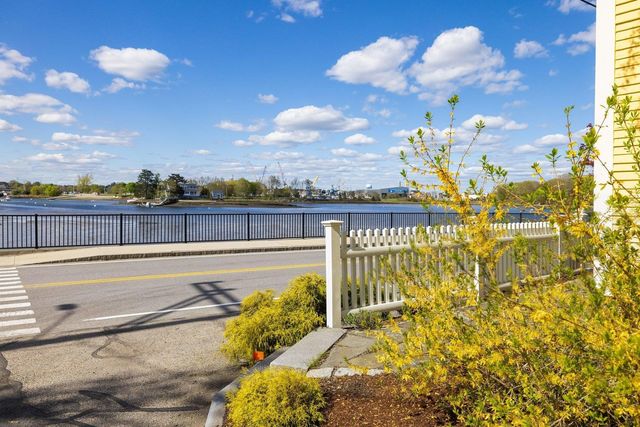 244 New Castle Avenue, Portsmouth, NH 03801