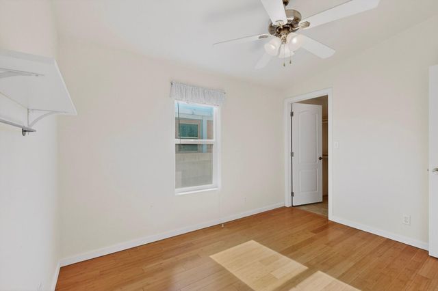 214 Sunrise Bluffs Drive, Belen, NM 87002