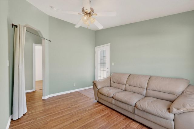 214 Sunrise Bluffs Drive, Belen, NM 87002