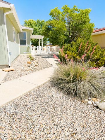 214 Sunrise Bluffs Drive, Belen, NM 87002