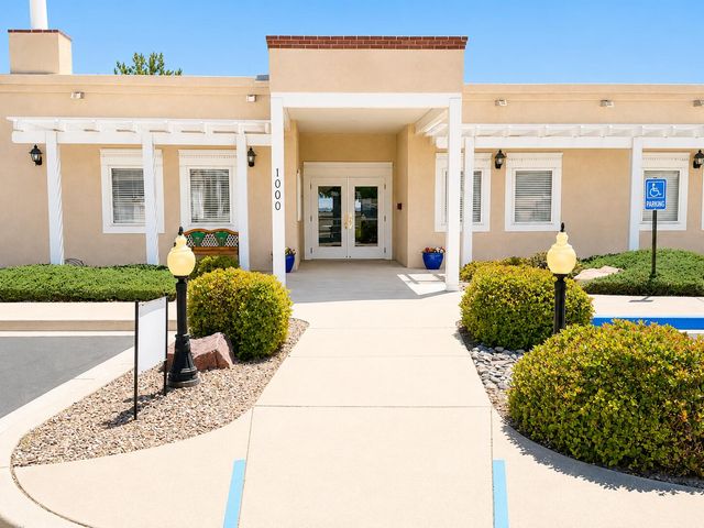 214 Sunrise Bluffs Drive, Belen, NM 87002