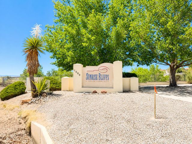 214 Sunrise Bluffs Drive, Belen, NM 87002