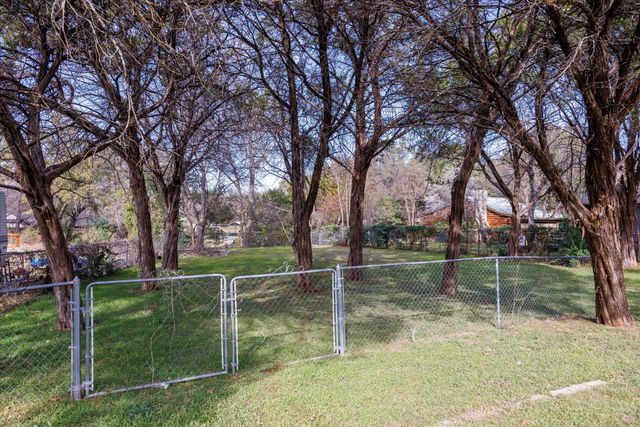 1310 Keechi Trail, Granbury, TX 76048
