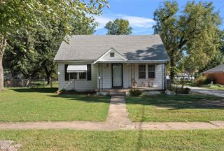320 W Tahlequah, Vinita, OK 74301