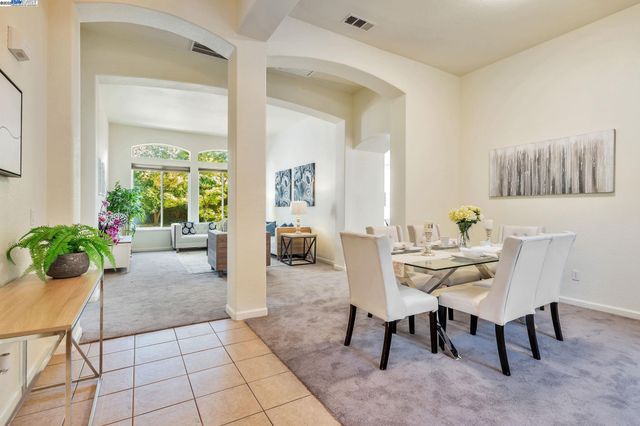 1145 Hartwell Ave, Stockton, CA 95209