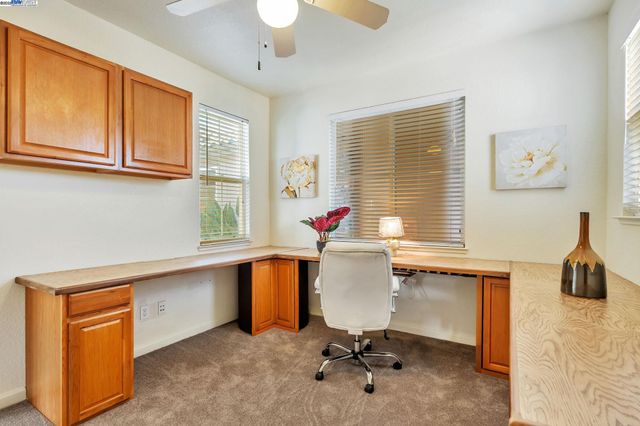 1145 Hartwell Ave, Stockton, CA 95209