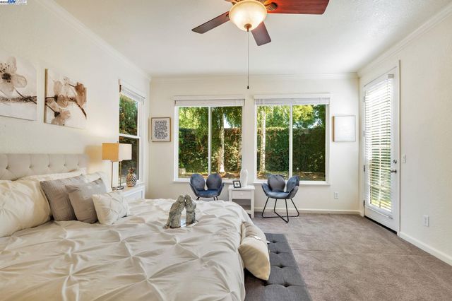 1145 Hartwell Ave, Stockton, CA 95209