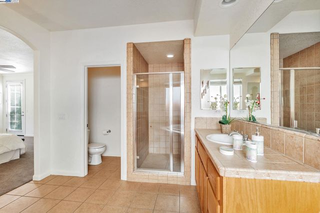 1145 Hartwell Ave, Stockton, CA 95209