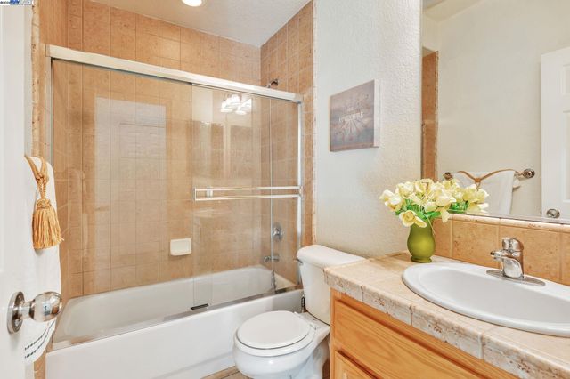 1145 Hartwell Ave, Stockton, CA 95209