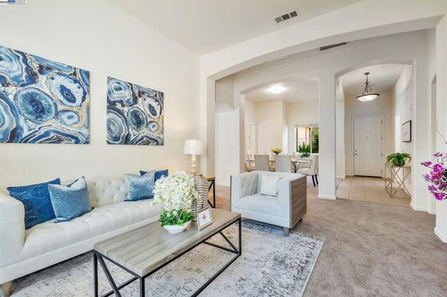 1145 Hartwell Ave, Stockton, CA 95209