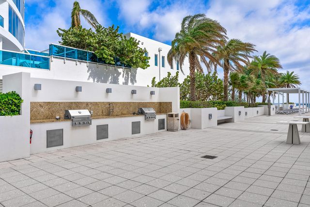 2751 S Ocean Drive 504n, Hollywood, FL 33019