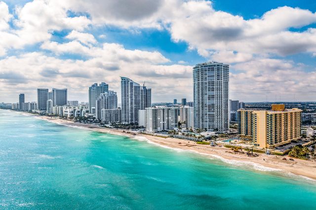 2751 S Ocean Drive 504n, Hollywood, FL 33019
