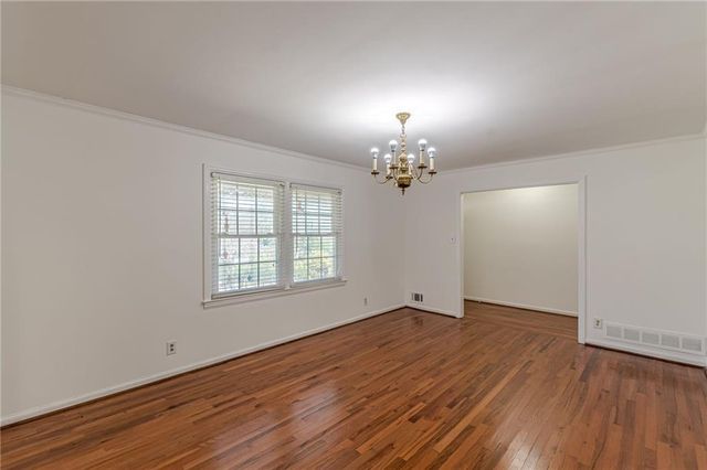 2110 Lavista Circle, Hapeville, GA 30354