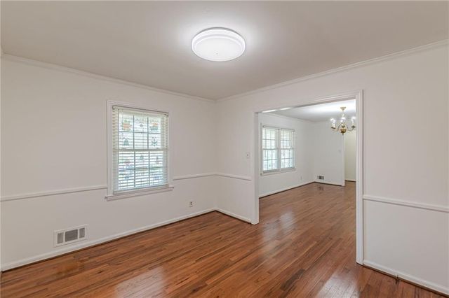 2110 Lavista Circle, Hapeville, GA 30354