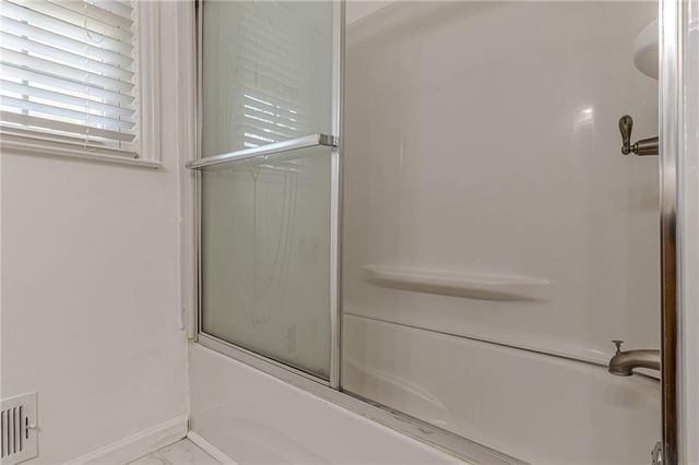 2110 Lavista Circle, Hapeville, GA 30354