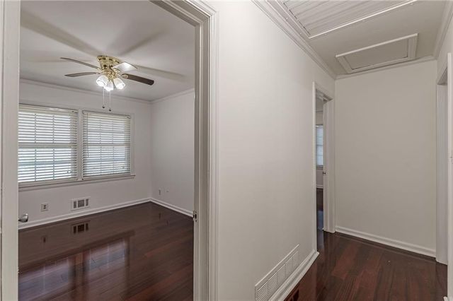 2110 Lavista Circle, Hapeville, GA 30354