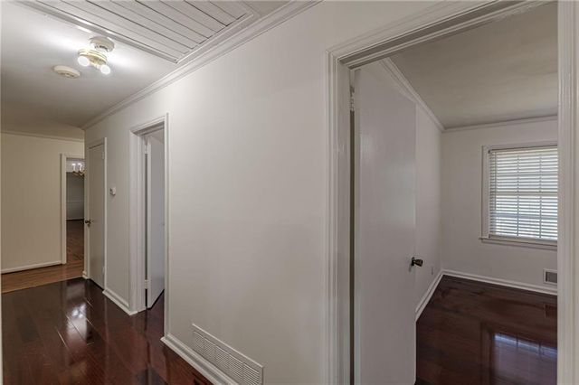 2110 Lavista Circle, Hapeville, GA 30354