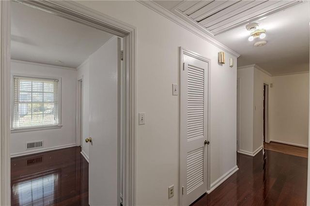 2110 Lavista Circle, Hapeville, GA 30354