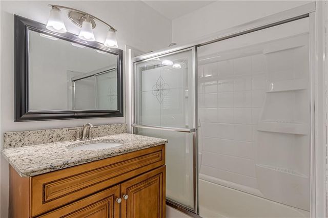 2110 Lavista Circle, Hapeville, GA 30354