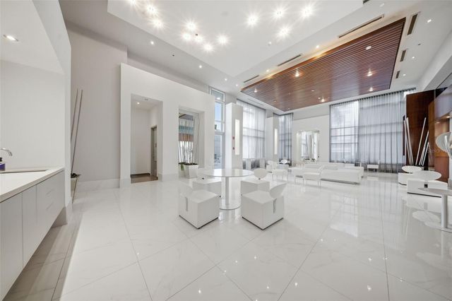 404 AVENIDA DE LA CONSTITUCIÓN PH 2408, San Juan, PR 00901