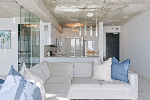 404 AVENIDA DE LA CONSTITUCIÓN PH 2408, San Juan, PR 00901