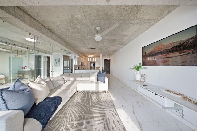 404 AVENIDA DE LA CONSTITUCIÓN PH 2408, San Juan, PR 00901