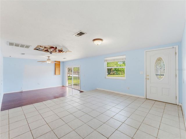 1116 E OAKWOOD STREET, Tarpon Springs, FL 34689