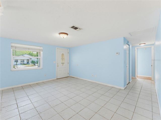 1116 E OAKWOOD STREET, Tarpon Springs, FL 34689