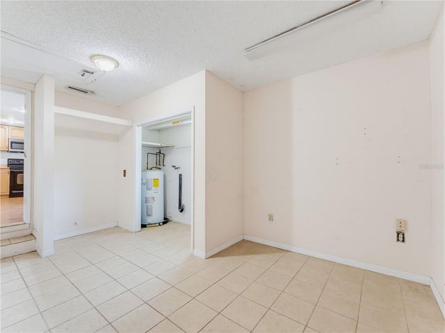 1116 E OAKWOOD STREET, Tarpon Springs, FL 34689