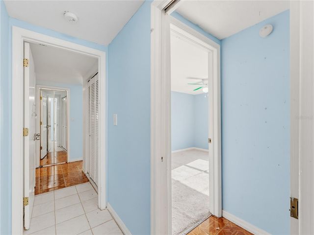 1116 E OAKWOOD STREET, Tarpon Springs, FL 34689