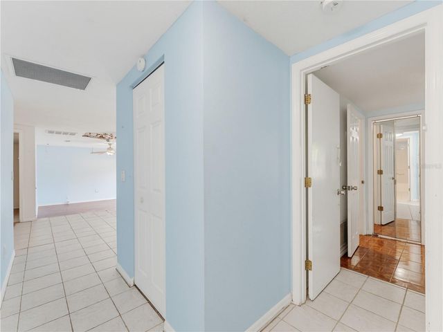 1116 E OAKWOOD STREET, Tarpon Springs, FL 34689