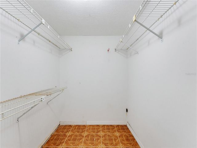 1116 E OAKWOOD STREET, Tarpon Springs, FL 34689