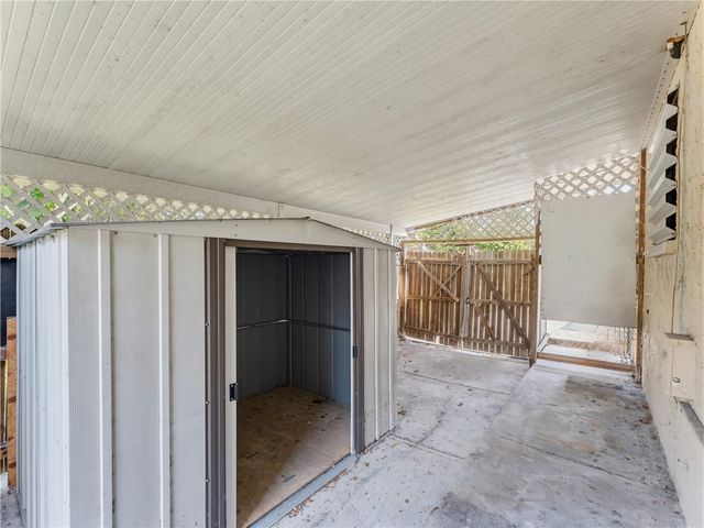 1116 E OAKWOOD STREET, Tarpon Springs, FL 34689